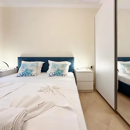 Sm Lovely On The First Line In Apartamento *